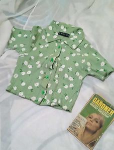 New Aesthetic Sage Green Daisy Shirt