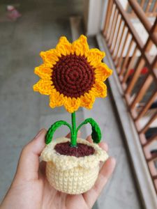 Sunflower Pot