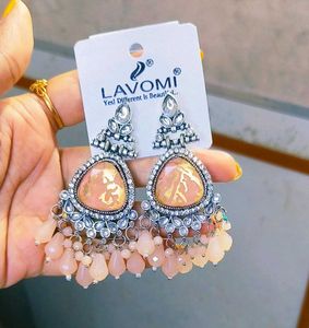 Lavomi Dangle Earrings