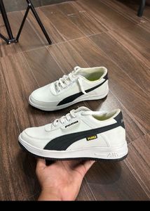 Puma Sneakers