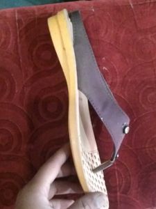 Velgo Women&#39;s slippers