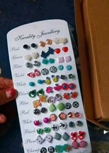 GIRLS PACK OF 36 EARRINGS