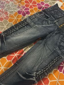 women/ girls jeans
