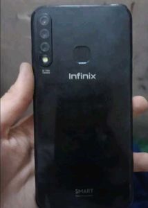 Used Smartphone - Cracked Screen