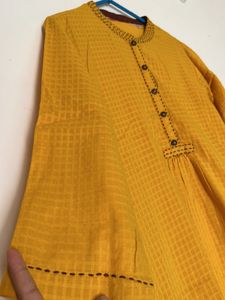 YELLOW COLOR KURTI WITH POCKETS