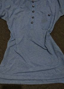 Fitted Preloved Top✨ Blue Half Sleeve