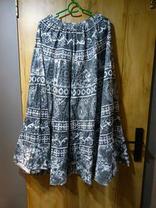 Black And White Long Skirt 33