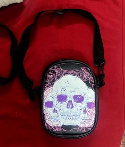 Skull Crossbody Bag