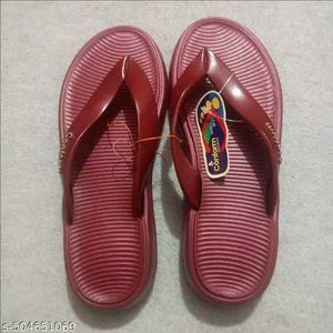 Women Slippers. 6 And 7 Sized.