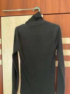 Cozy Grey Pullover + turtle high neck