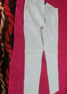 off white Casual Pants