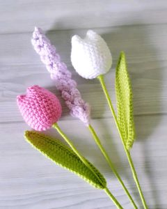Tulip flowers bouquet crochet