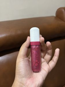 Pick any for 99/- Lipstick/gloss