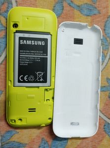 Samsung Guru Music 2 Original New Like Condition