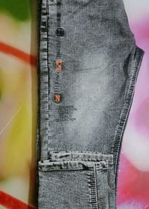 Brand New Gray And White Denim Jeans for boys 2