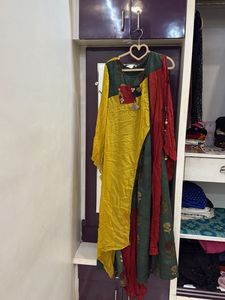 Designer Dubai Kurti