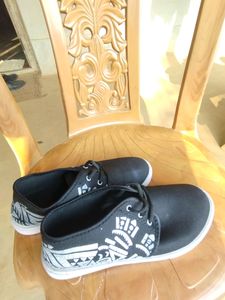 Swigs Shoes