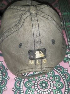 Cap Of Roman Reings Fan