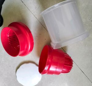 hand juicer