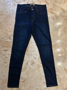 Brand New Levi’s Skinny Jeans