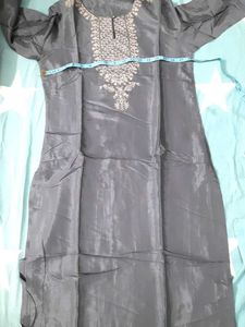 Elegant Embroidered Kurta