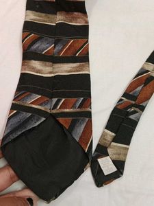 PURE SILK TIE