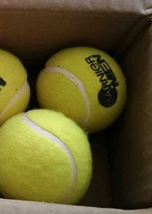 1 Tennis Racket &amp; 2 Tenni Balls