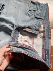 Tommy Hilfiger Light Denim Jeans Donation