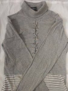 •GREY HIGH NECK KOREAN TOP•