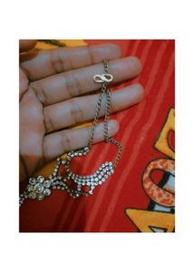 Handchain With Attach Ring  💍