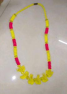 4 Combo Uniqu  Necklace Bundles