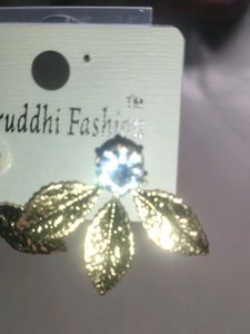 Leaf Design Earrings