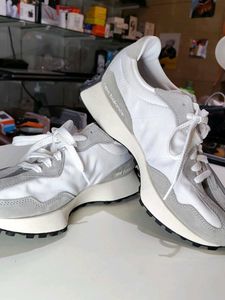 New Balance 327 Grey Sneakers