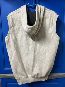 Sleeveless Zip-Up Hoodie Vest
