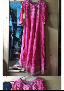 both red and pink kurtis!