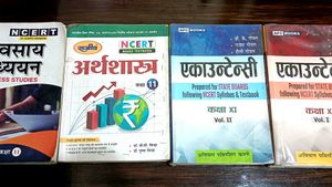 Class 11th Books- Acc. ; BST ; Statistics