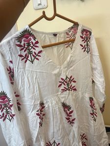 Floral Print Short Kurti