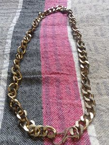 Gala Mein pahnane wala chain