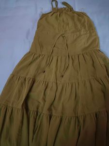 Flowy Green Tiered Midi Dress