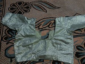 am a tailor and I sell clothes by sewing them