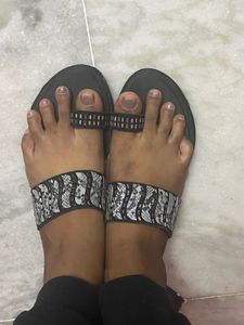Black Sandels