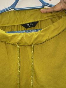 Max joggers(XL size)