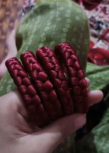 Red Bangles Set Of 2 Pairs