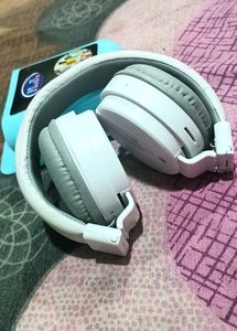SH-12 wireless headphones