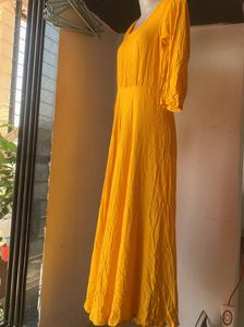 Yellown Gown