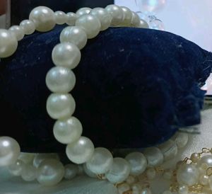 Pearl Beaded Necklace