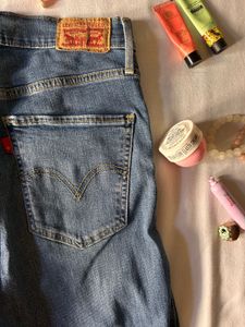 Levi’s Mile High Skinny Fit Jeans