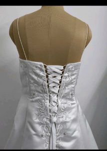 Elegant Wedding Gown