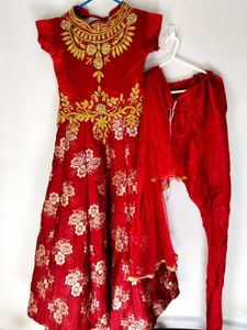 Red Embroidered Girls&#39; Anarkali Suit