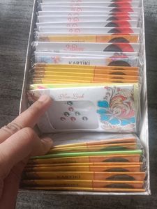 37 Bindi In 1 Box